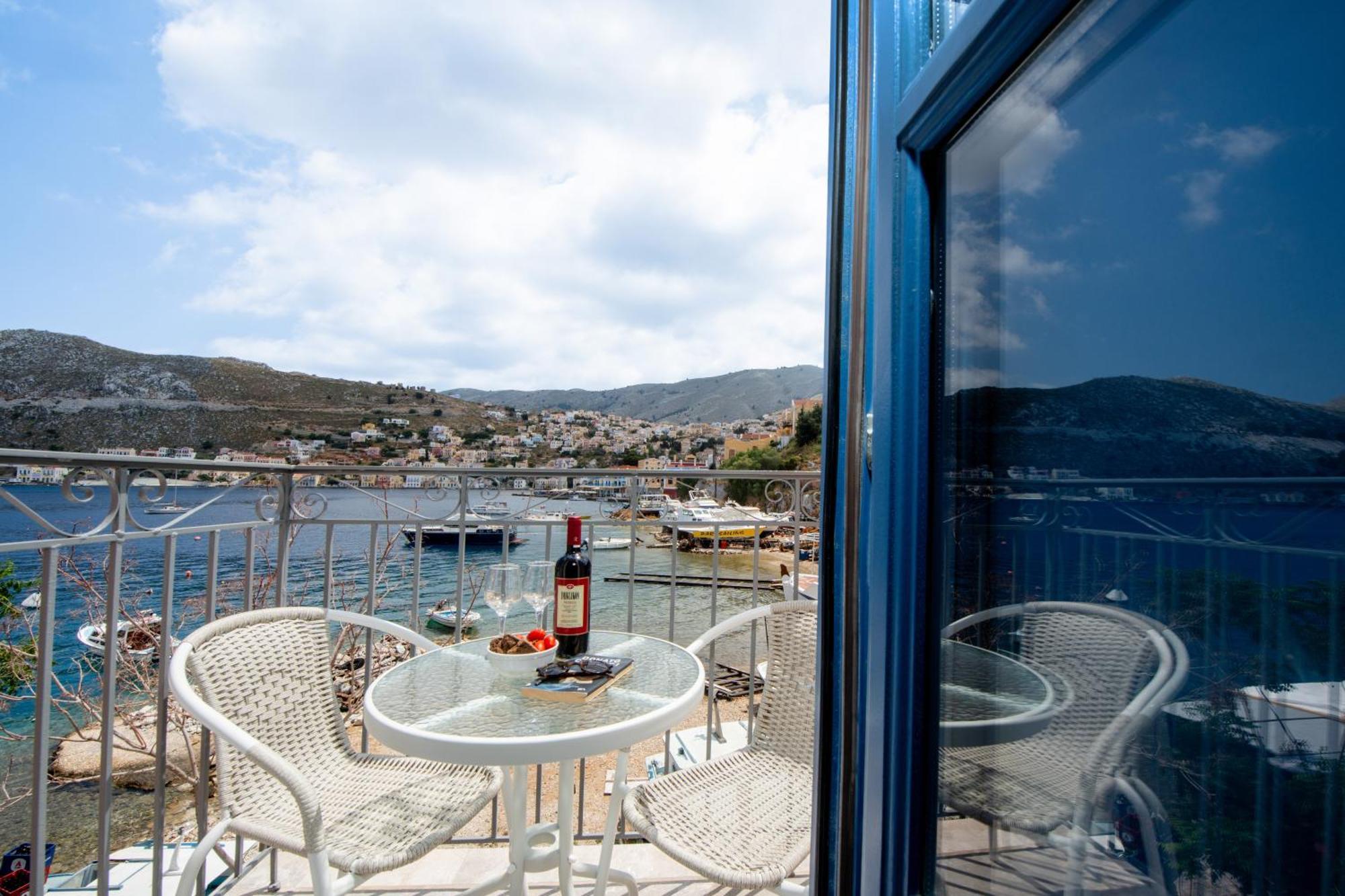 Porto Harani Seaside Apartments Simi Eksteriør billede