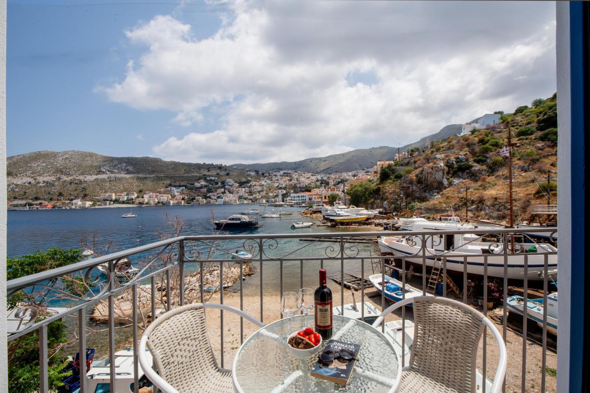 Porto Harani Seaside Apartments Simi Eksteriør billede